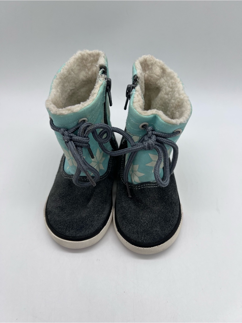 See Kai Run Baby Girl Teal Snowflake Winter Greta Boots with Gray Suede - Picture 6 of 10